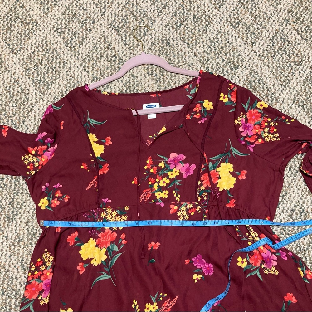 5/$15 Old Navy Maternity Burgundy & Floral Semi-Sheer Top XL Maternity - Picture 7 of 7